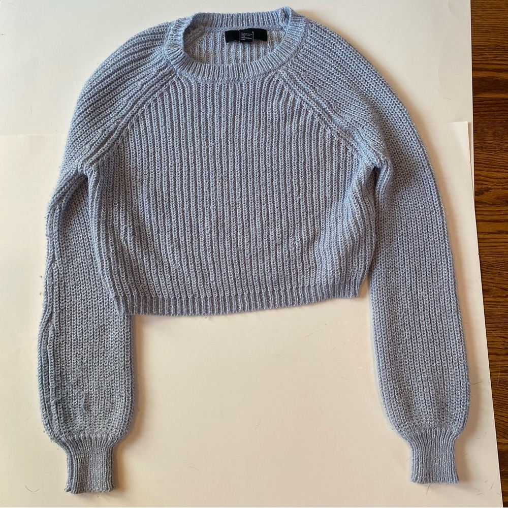 Teen Girl  Sweater Small Forever 21